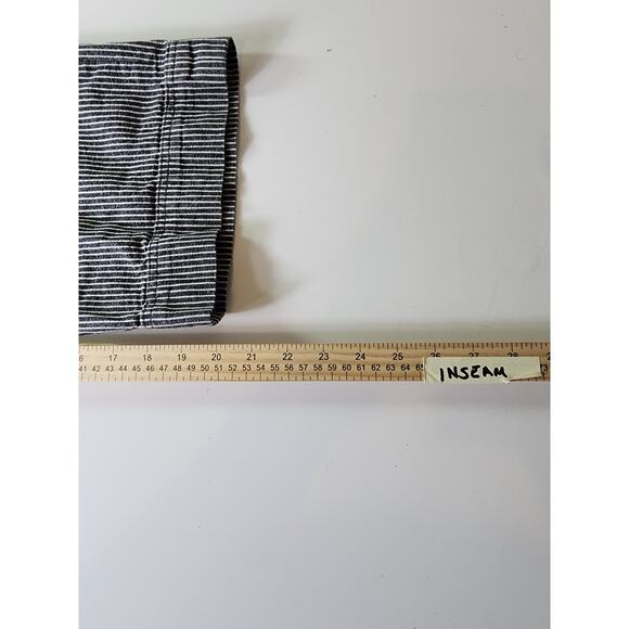 LARRY LEVINE Black White Thin Stripe Bermuda Cotton Capri Pants SZ 12 - Picture 8 of 9